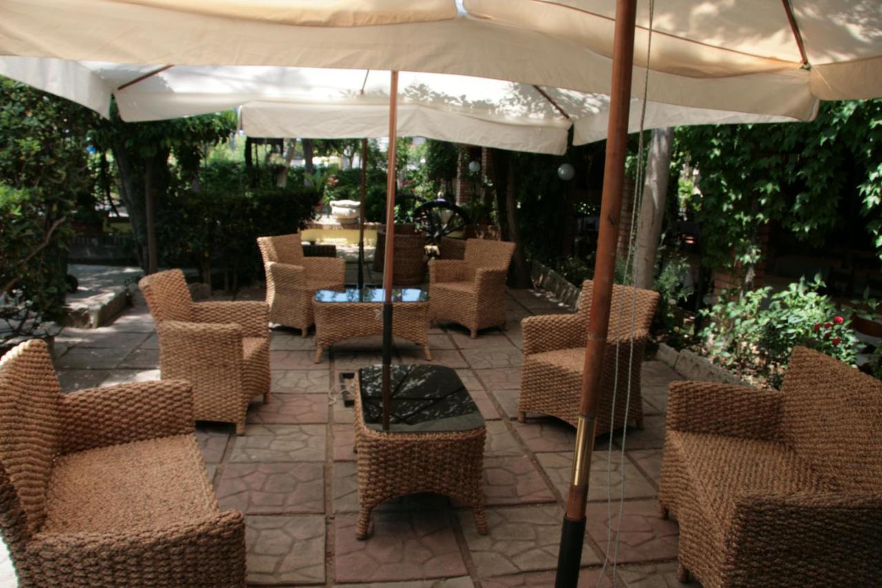 Hotel Ristorante Solari Briatico Extérieur photo